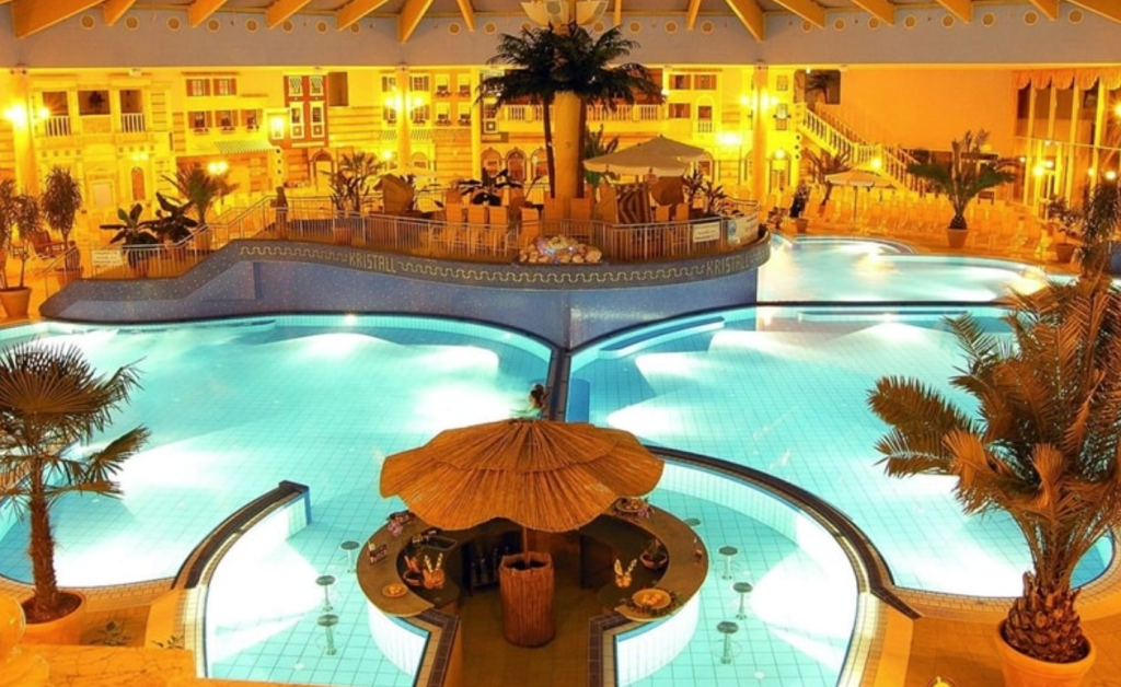 Die besten Thermalbäder Deutschlands: Adressen, Preise, Zeiten & Links