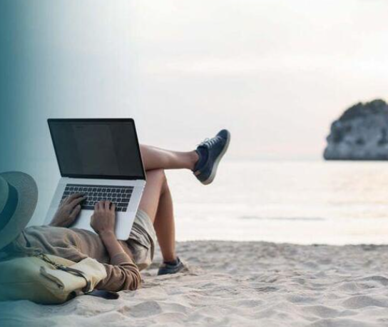 Bildungsurlaub in Deutschland: so nehmen Sie eine Lernpause und behalten Ihr Gehalt