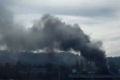 Die Autobahn A81 vollständig gesperrt: Brand im Engelbergtunnel unter Kontrolle