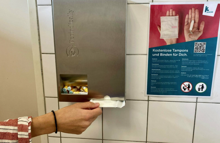Berlin testet kostenlose Tampons und Binden in öffentlichen Toiletten