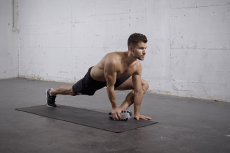 Dehnübungen für Anfänger: wie man richtig beginnt und Verletzungen vermeidet