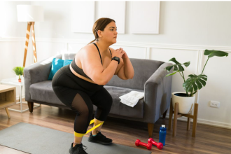 Wie man mit einem Heimtrainingsprogramm abnehmen kann