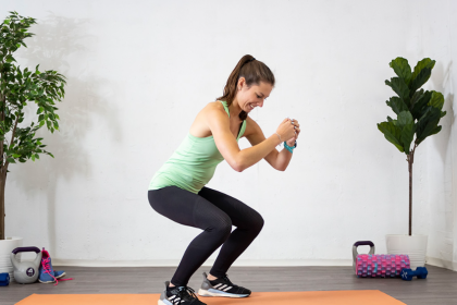 Kniebeugen lernen für Anfänger: Technik, Tiefe und häufige Fehler