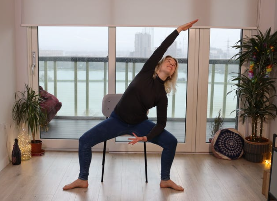 Homeoffice-Workout gegen Nacken- und Schulterverspannungen
