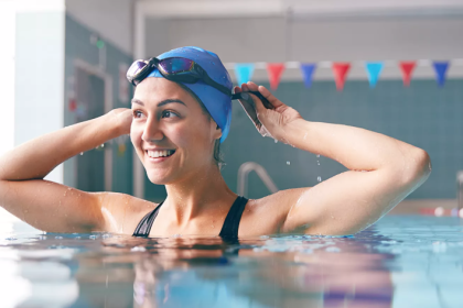 Schwimmen als Ganzkörpertraining: Kalorien, Muskeln und der richtige Einstieg