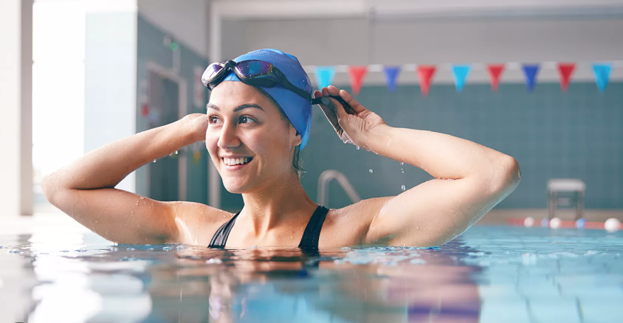 Schwimmen als Ganzkörpertraining: Kalorien, Muskeln und der richtige Einstieg