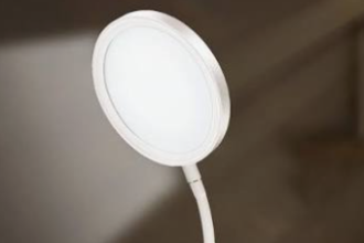 10.000 Lux gegen das Tief: Die richtige Tageslichtlampe finden