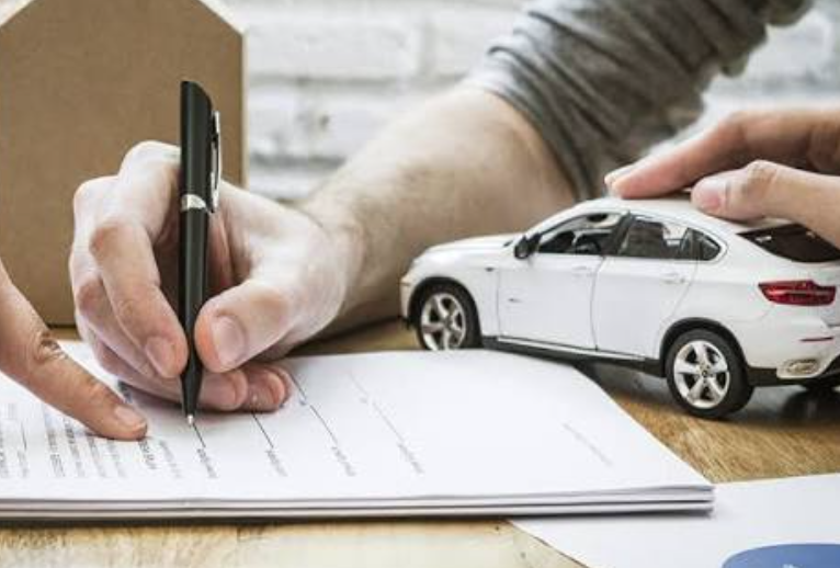 Sonderkündigungsrecht bei der Autoversicherung richtig nutzen
